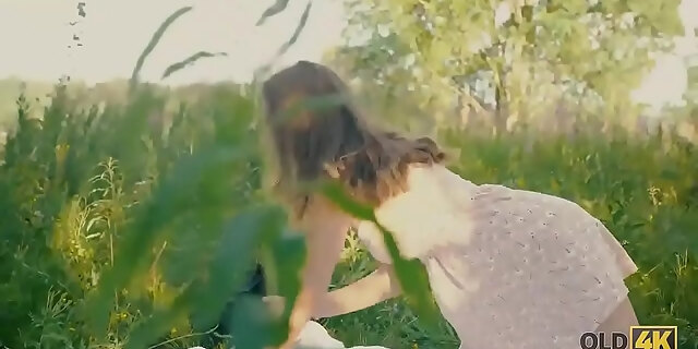 blowjob,busty,caught,glasses,old,old man,outdoor,pussy,shaved pussy,tattooed,teen,tiny